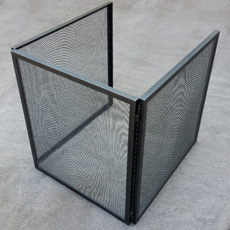 Three-Sided Folding Free-Standing Fire Screen